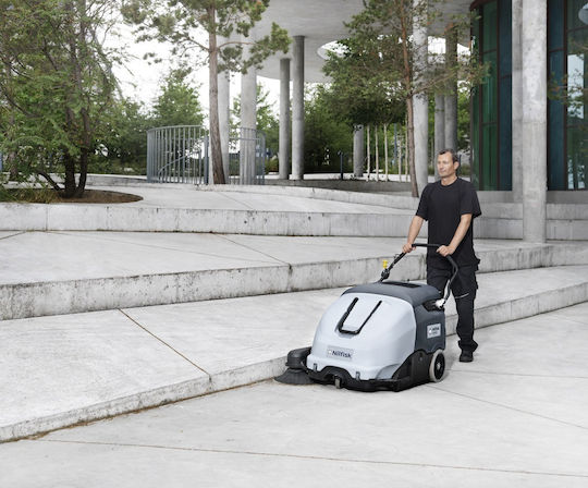 Nilfisk SW900 Σάρωθρο Μπαταρίας με Κάδο 60Lt 60cc