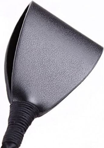 Naughty Toys Paddle Μαστίγιο Ιππασίας Με Χρυσές Μεταλλικές Επενδύσεις 30cm σε Μαύρο Χρώμα