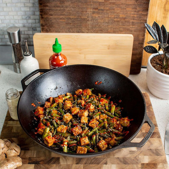 Lodge Wok made of Cast Iron 35.5cm
