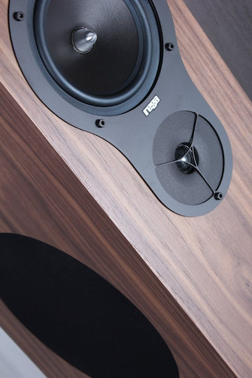 Rega RX5 Двойка Hi-Fi Говорители Подов 150W 2.5 Брой шофьори Ш18.2xД34.2xВ83.5см. Орехи
