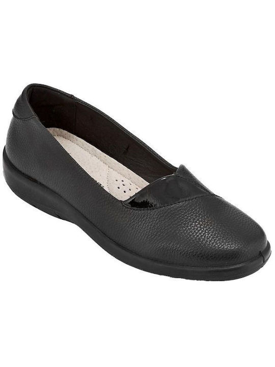 B-Soft Women's Moccasins in Black Color