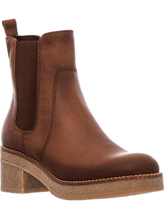 Marila Footwear