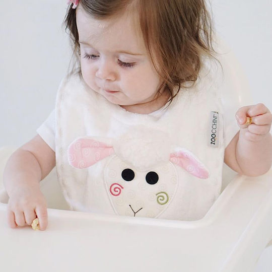 Zoocchini Lola the Lamb Bavetă material textil cu autocolant Albă pentru 6 m+