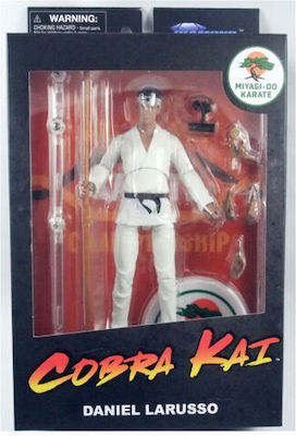 Diamond Select Toys Cobra Kai: Daniel LaRusso Action Figure height 18cm