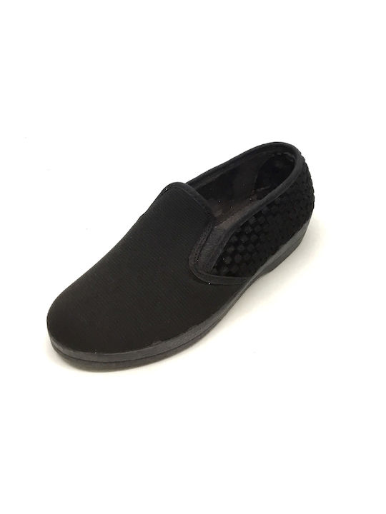 Dicas Closed-Back Women's Slippers In Black Colour