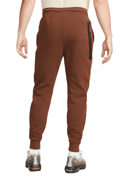 Nike Sportswear Tech Fleece Jogginghose mit Gummizug Braun CU4495