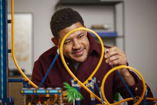 LEGO Powered UP Loop Coaster για 18+ Ετών 3756τμχ