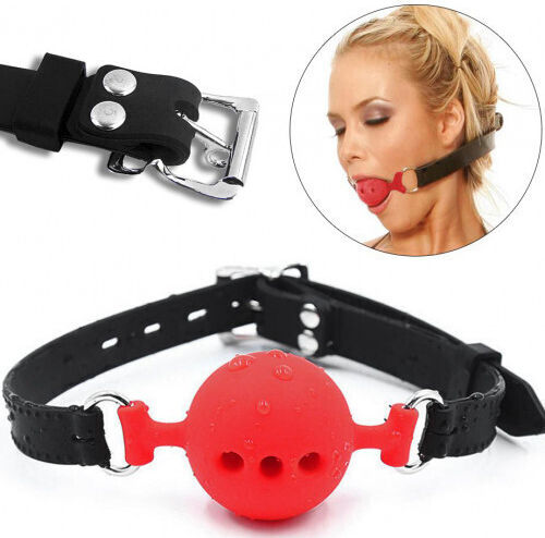 Naughty Toys Φίμωτρο Large Μπαλάκι Φίμωτρο με Οπές Κόκκινο