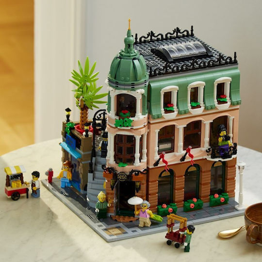 LEGO Creator Boutique Hotel Pentru 18+ Ani 3066 Bucăți