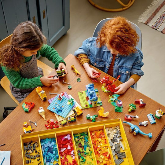 LEGO Classic Build Together για 3+ Ετών