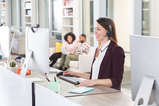Logitech Zone Wireless (UC) On Ear Multimedia Ακουστικά με μικροφωνο και σύνδεση Bluetooth / USB-A