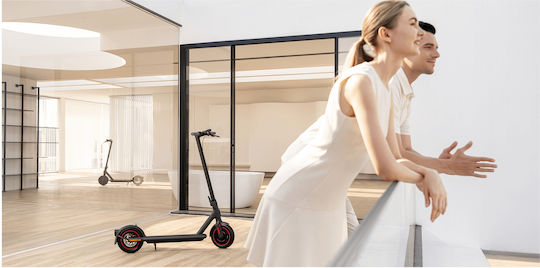 Xiaomi Scooter 4 Pro Електрически скутер с Максимална Скорост 25 км/ч и 45 км Автономия в Черен Цвят