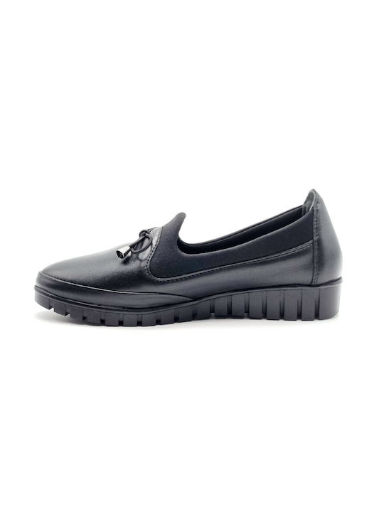 Pace Comfort Leather Women's Moccasins in Black Color