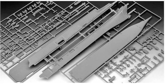 Revell USS Wasp Class Modeling Figure Ship 142 Pieces in Scale 1:700 36.5cm.
