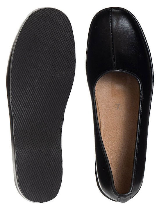 Closed Leather Women's Slippers Black
