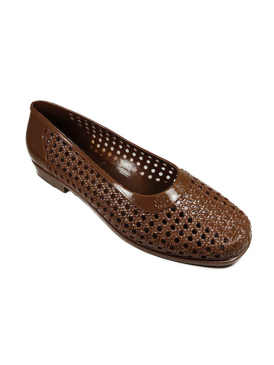 Buffalo Women's Beach Shoes Brown