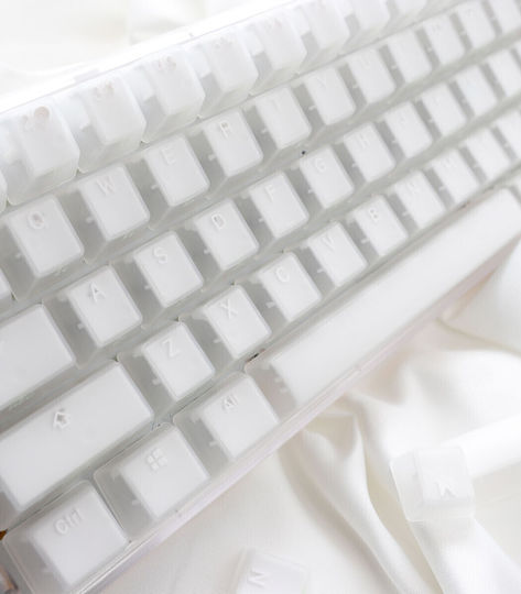 Ducky One 3 Gaming Mechanical Keyboard 65% with Cherry MX Brown switches and RGB lighting (English US) Aura White