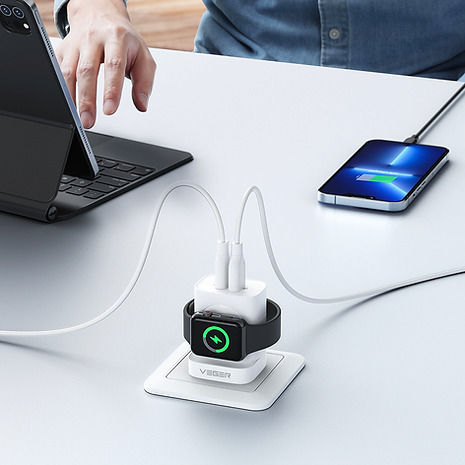 Veger Charger Without Cable with USB-A Port and USB-C Port 20W Power Delivery Whites (W002E)