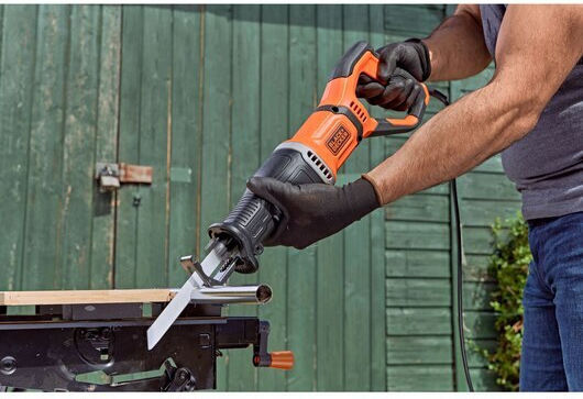 Black & Decker Σπαθοσέγα 750W