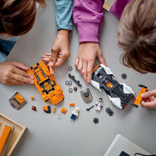 LEGO Speed Champions Mclaren Solus Gt and Mclaren F1 LM for Ages 9+ 581 Pieces