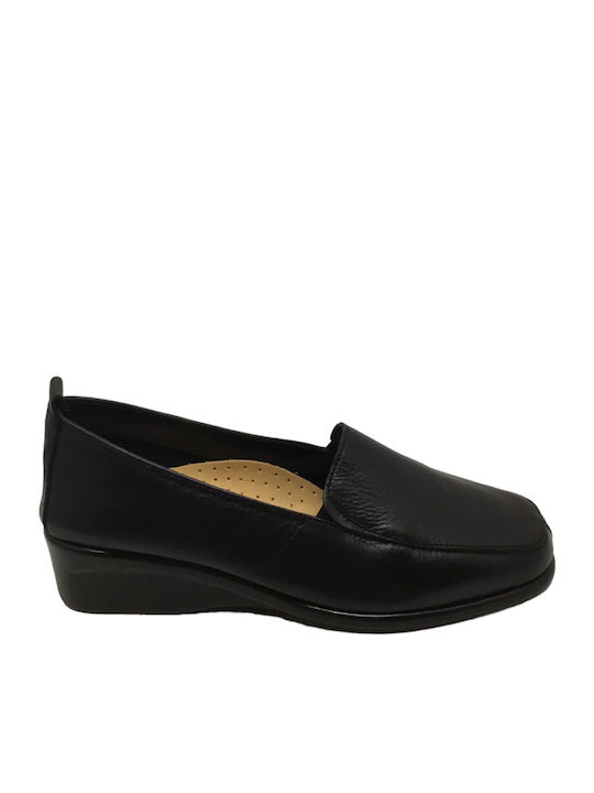 Leather Women's Moccasins in Black Color