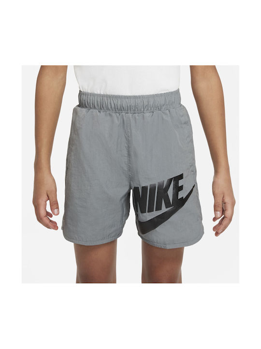 Nike Sportliche Kinder Shorts/Bermudas Gray