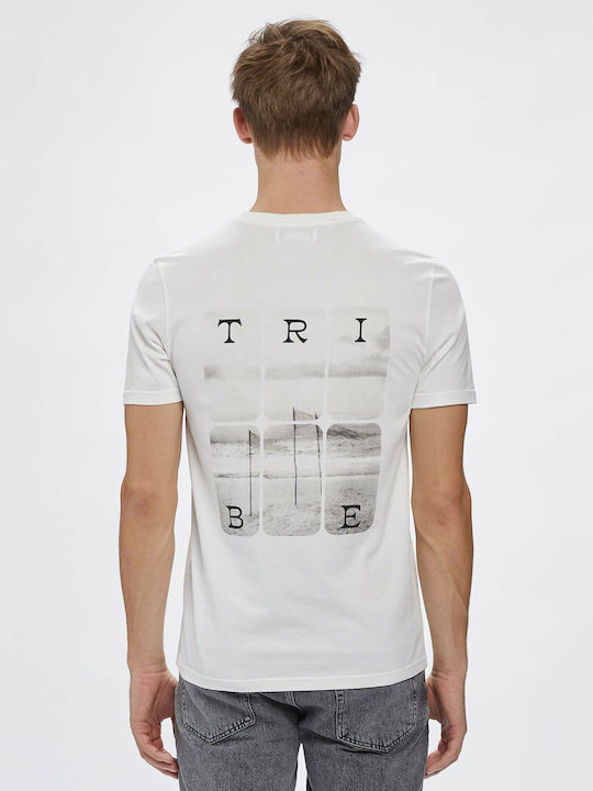 T-shirt White