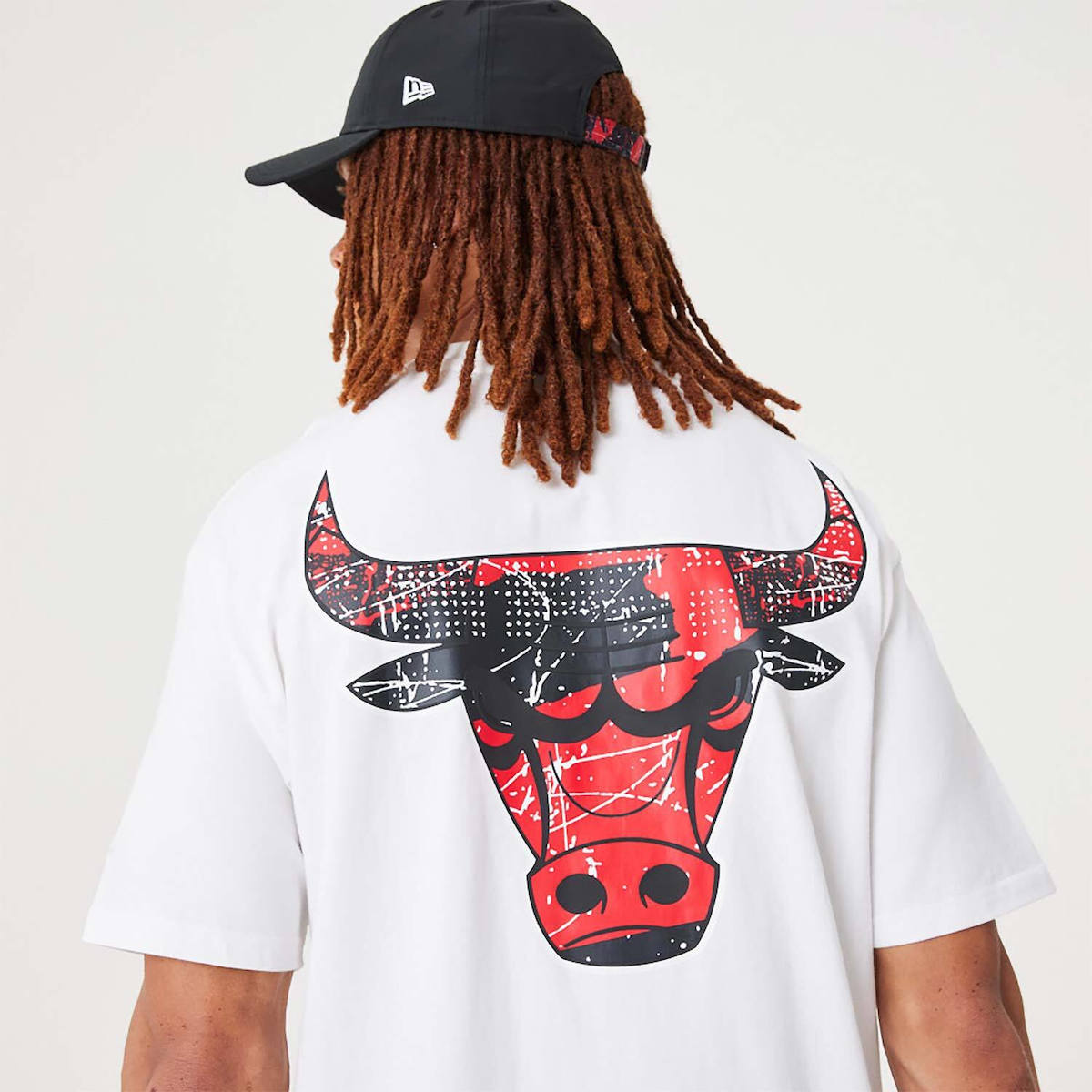 New Era NBA Chicago Bulls co-ord t-shirt in white with placement print and  oil slick infill