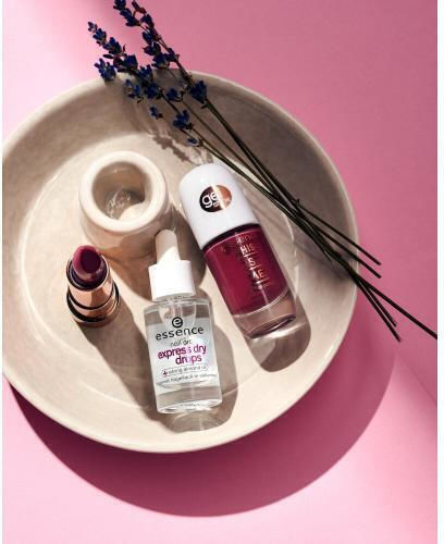 Essence Drops Top Coat pentru lacuri de unghii obișnuite Uscare rapidă 8ml