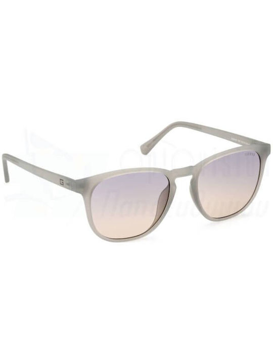 Guess Guess Women's Sunglasses with White Horn-Rimmed Frame and Grey Gradient Lenses GU00061 20B