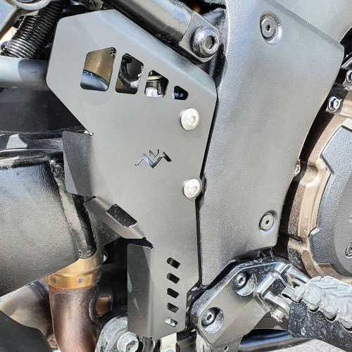 Cosmo Протектор за резервоар на спирачки на мотоциклет Suzuki V-Strom 1050 Черен