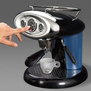 Illy Iperespresso Francis X7.1 Pod Coffee Machine Iperespresso Pressure 15bar Black