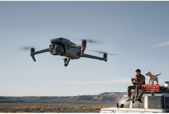 DJI Mavic 3 Pro Dron Pachet Fly More cu Cameră și Telecomandă