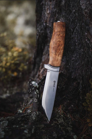 Helle GT 14C28N Knife Brown in Leather Sheath