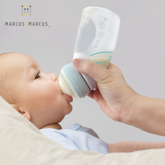 Marcus & Marcus Plastikflasche mit Silikonsauger für 3+ Monate Minze 240ml