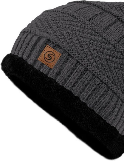 Beanie Beanie Knitted in Gray color