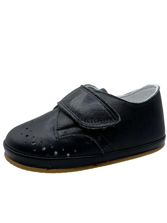 IQ Kids Leather Moccasin in black for newborn