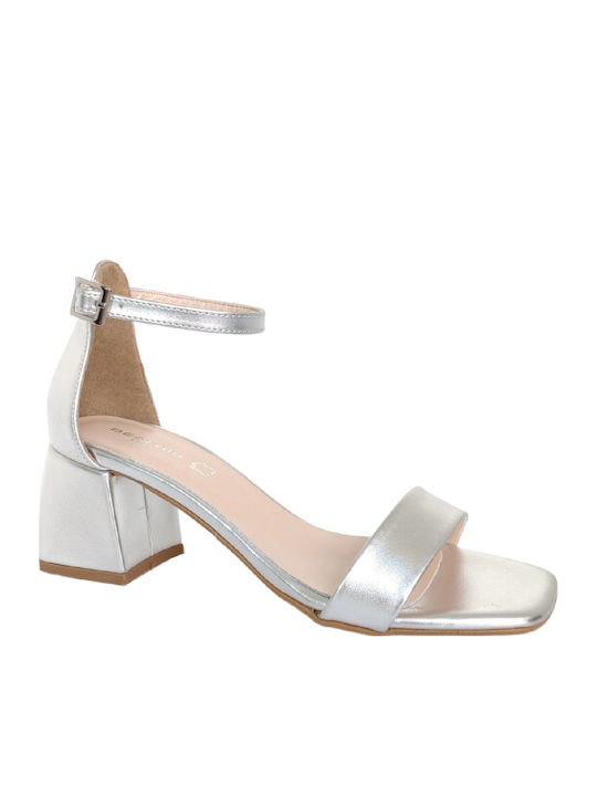 1582 Sandalen Silber