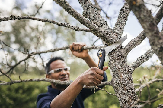 Fiskars SW69 Pruning Folding Saw 21cm