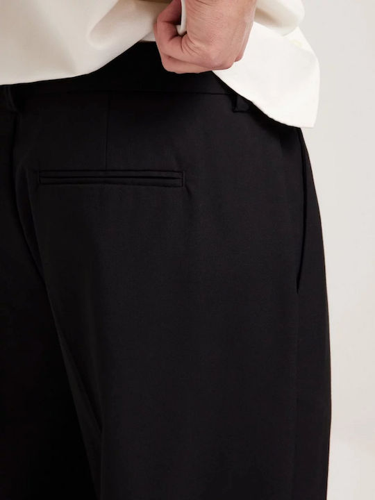 Men's Trousers in Loose Fit Black