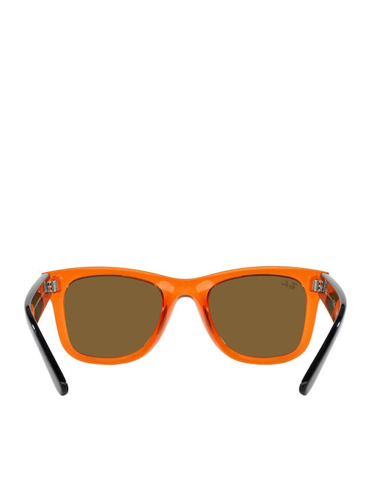 Ray Ban Wayfarer Reverse Unisex Sonnenbrille mit Orange Kunststoff Gestell und Braun Linse RBR0502S 6712GM