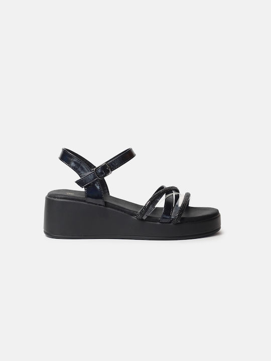 InShoes Women's Flat Sandals with Strap Flatforms in Black Color