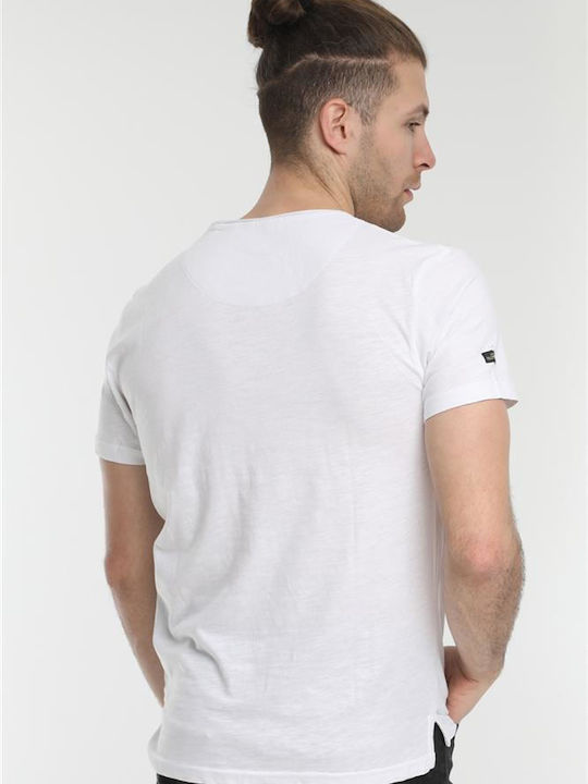 T-shirt White