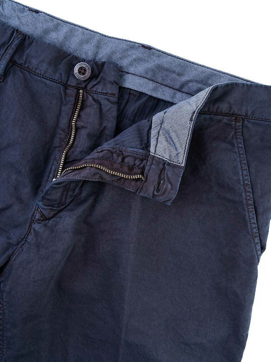 Uniform Jeans