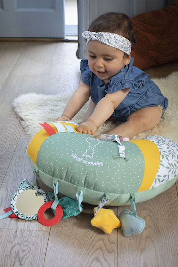 Sophie La Girafe Tummy Time Pillow for Newborns