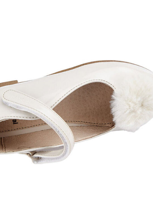 Kids Patent Leather Ballerinas Mercedita with Hoop & Loop Closure Beige