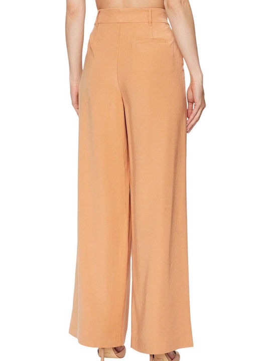 DKNY