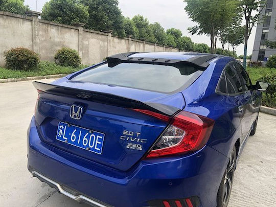 Спойлер на багажника от пластмаса Honda