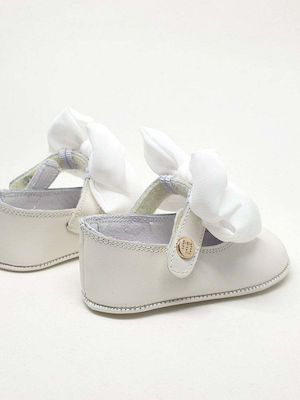 Andanines White Baptism Leather Pumps