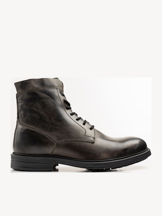 Black Boots